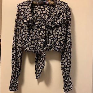 Vintage Boho GUESS Crop Tie Front Flutter Sleeve